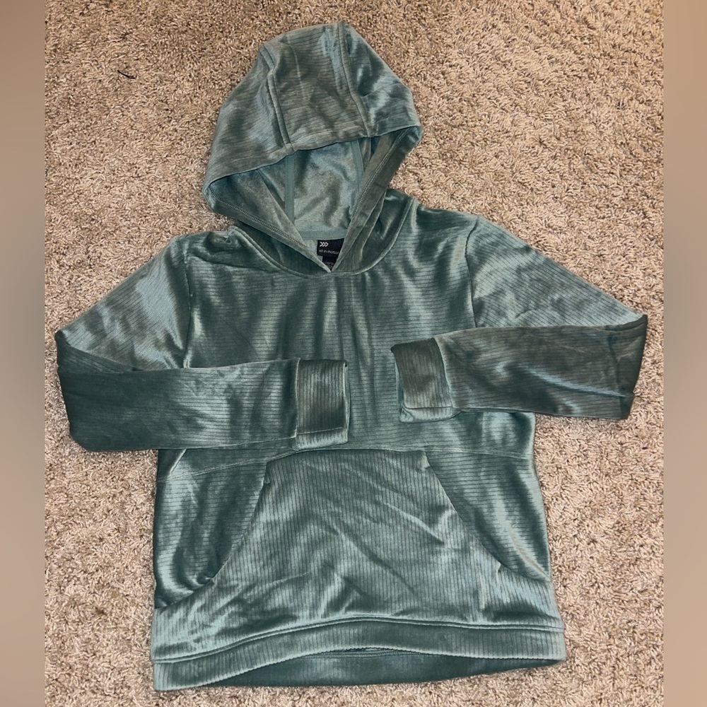 All in Motion Velour Soft Green Hoodie Sz L (10/12)